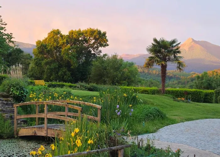 Les Couleurs Du Cagire Bed & Breakfast